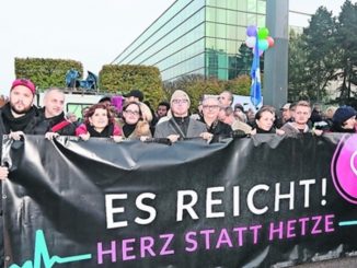 Zum Jahrestag von Pegida wird wieder unter dem Motto "Herz statt Hetze" demonstriert. Foto: xcitePRESS