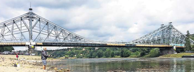 Dresdens bekannteste Brückewird gewartet. Foto: Archiv