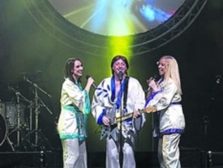 Die Show bietet auch die typische ABBA-Optik. Foto: PR