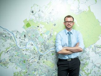 Raoul SchmidtLamontain (39, Grüne) ist Bau- und Verkehrsbürgermeister in Dresden. Foto: Eric Münch