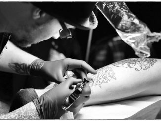 Bei der Tattoo Convetion zeigen Künstler live was sie können. Foto: PR