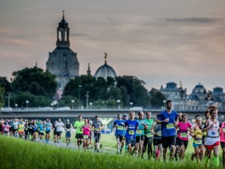 Auf den Nachtlauf, der das Stadtfest eröffnet, bereitet sich die Dresdner Laufszene am Donnerstag Abend schon mal vor. Foto: PR