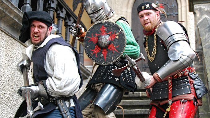 Barden und Ritter sind auf dem Mittelalterfest zu bestaunen. (Foto: PR)