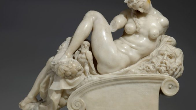 Giambologna, nach Michelangelo: Die Nacht, Florenz vor 1574, Alabaster, Skulpturensammlung Foto: SKD, Hans-Peter Klut