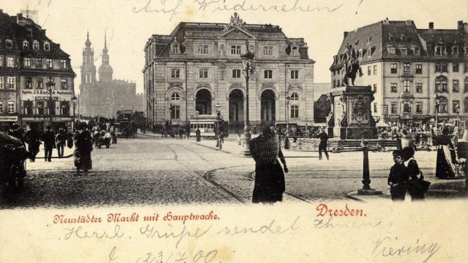 Der Neustädter Markt auf einer historischen Postkarte um 1900. Archiv: Holger Naumann