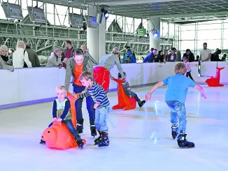 "Airport on Ice" bietet Kufenspaß für die ganze Familie. (Foto: PR)