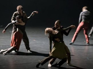 Donauwalzer mal anders - Corpse de Ballet Foto: Ian Whalen