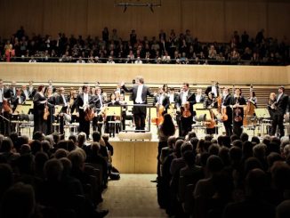 Prague Royal Philharmonic unter der Leitung von Dirigent Heiko Mathias Förster.