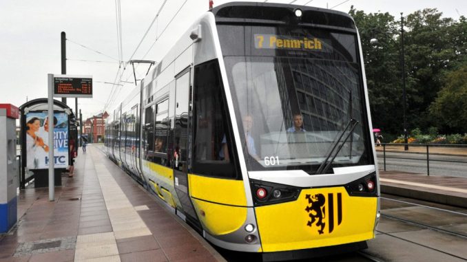 Die Straßenbahn fährt in Dresden im Minutentakt und ist bei den Dresdnern sehr beliebt. (Foto: DVB)