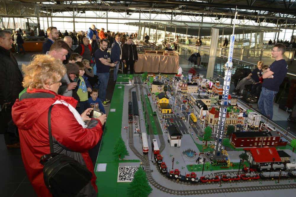 Modellbahnausstellung Im Flughafen Dresden Terminal Parken dawo-dresden.de