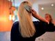 Haarconditioner sorgt für schönes, gepflegtes Haar, das sich leicht kämmen lässt. Foto: djd/BEN&ANNA/Andreas Herrmann