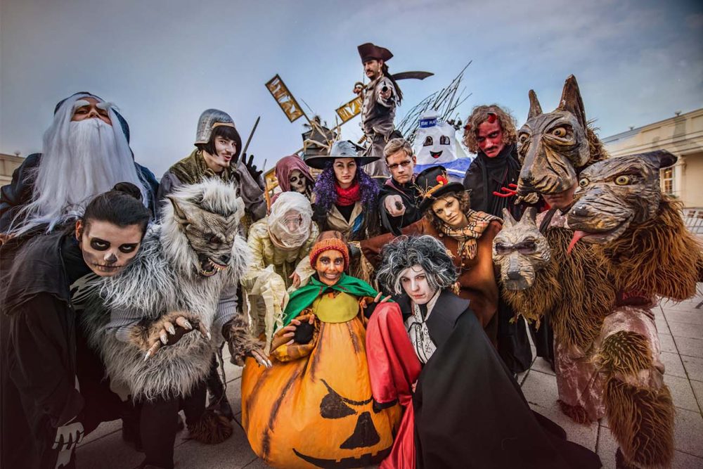 Faszinierend Grosse Grssen Halloween Kostme Bilder