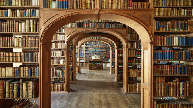 Stacked from 3 images. Method=C (S=6) Historischer Bibliothekssaal im Barockhaus Görlitz. Foto: Daniel Zielske
