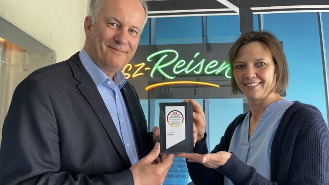 sz-Reisen - Geschäftsführerin Janine Zado Geschäftsführer Axel Schmidt copy sz-Reisen sz Busreisen