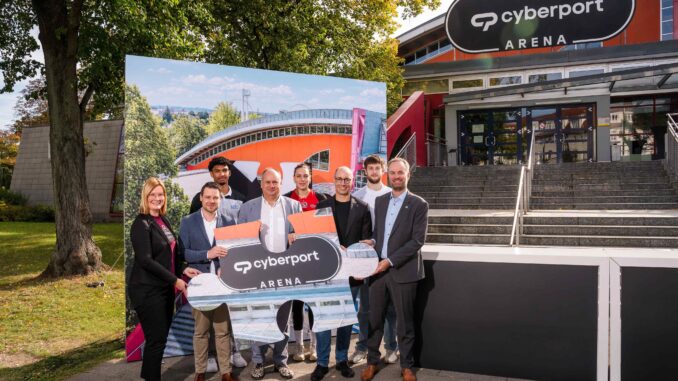 Die Mehrzweckhalle an der Bodenbacher Stra&szlig;e hei&szlig;t jetzt Cyberport Arena. Foto: PR Michael Schmidt